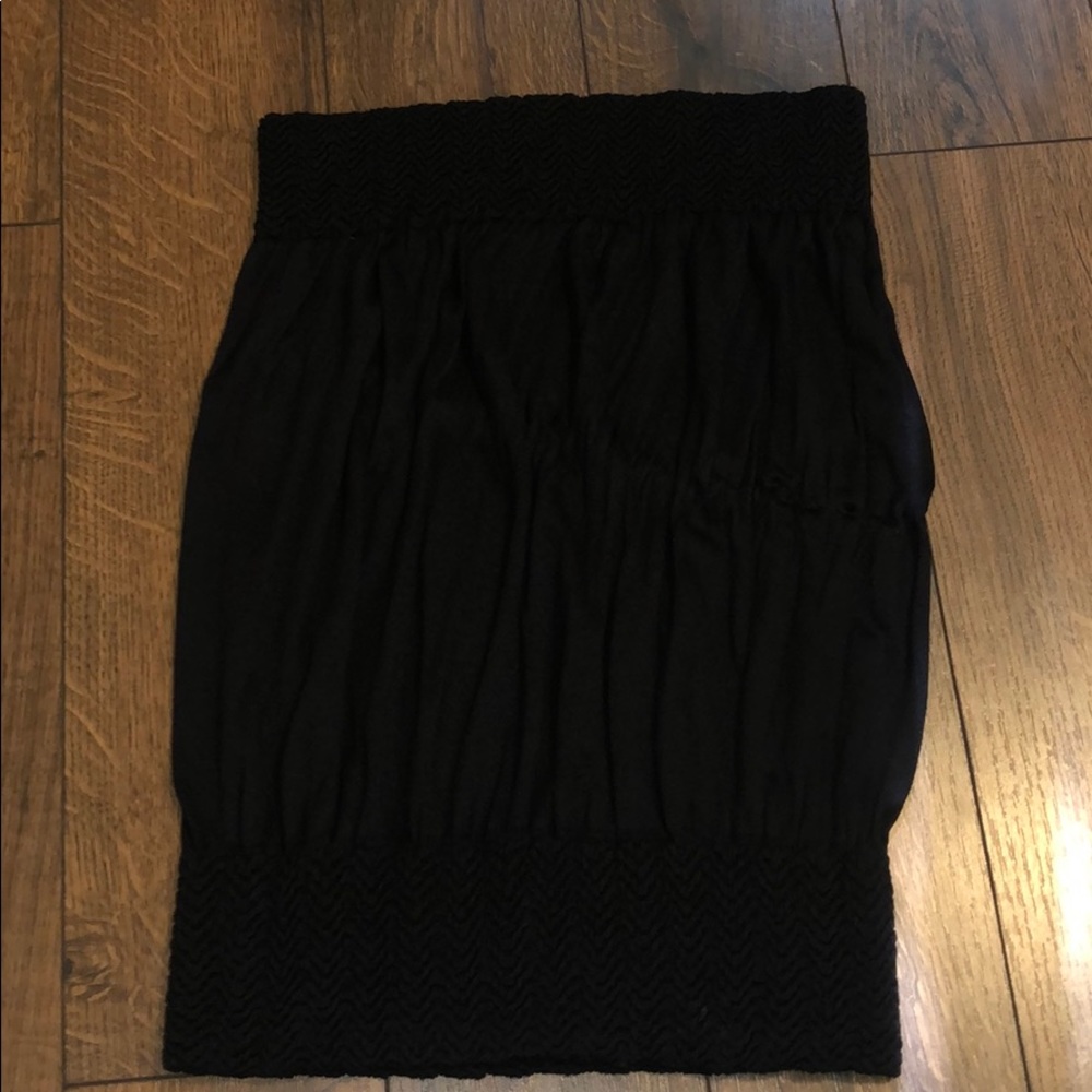 Slightly Worn Bubble Strapless Tube Top
